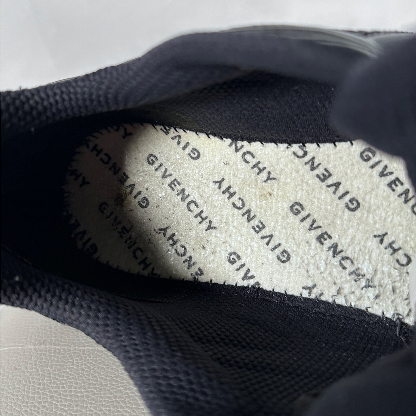 Givenchy TK-MX Black Runner