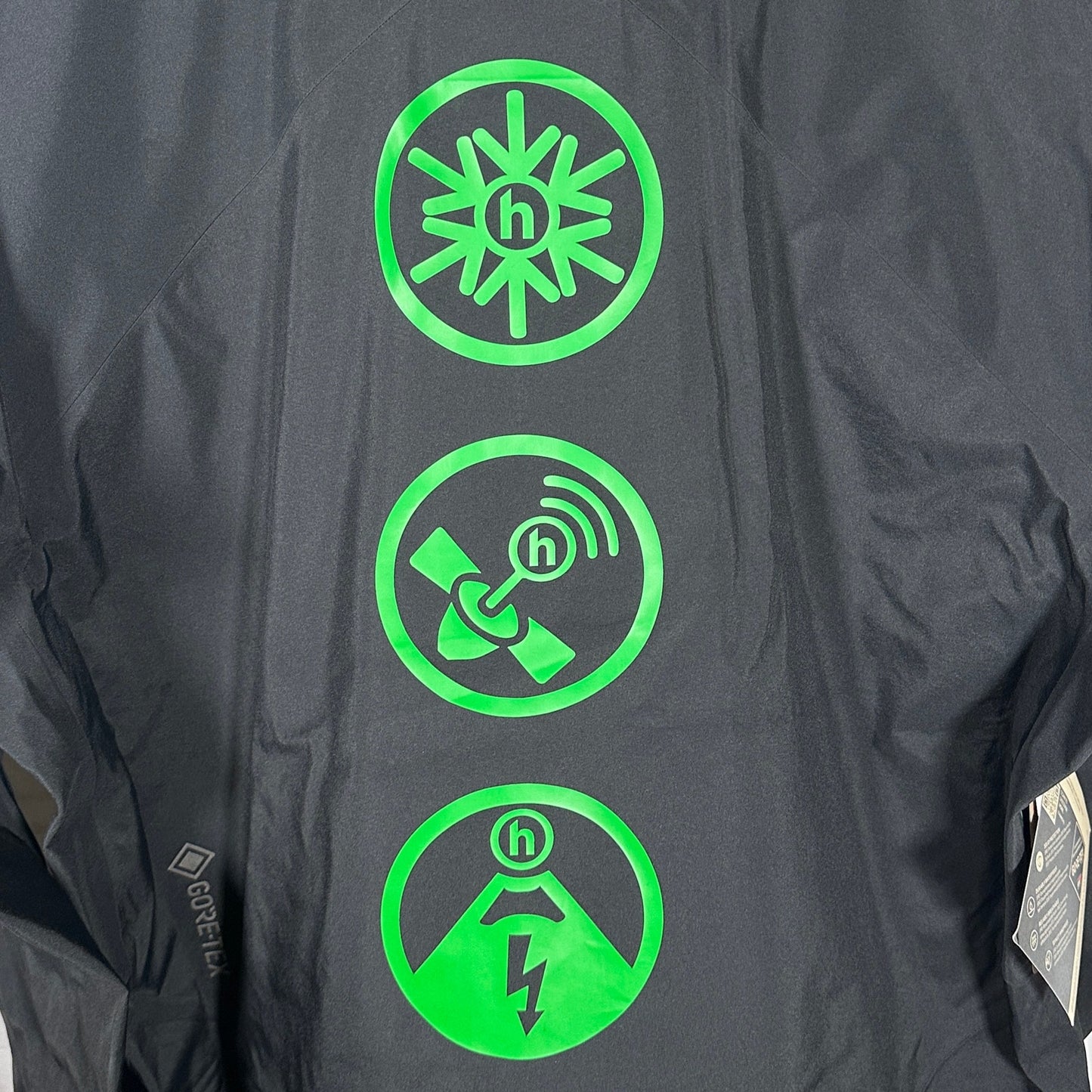 Hidden NY x Salomon Black/Green Gore-Tex Shell Jacket