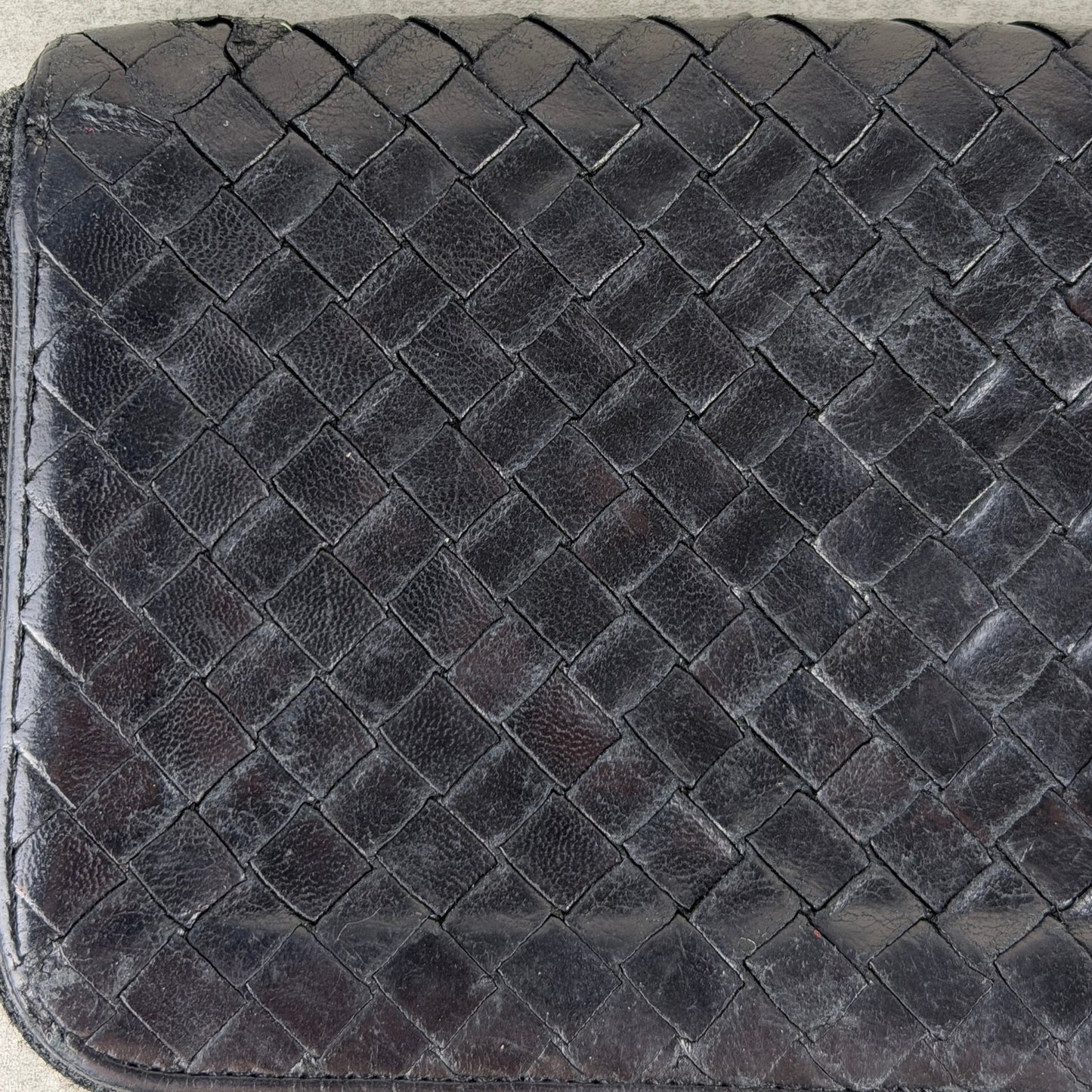 Bottega Veneta Intrecciato Leather Black Woven Long Zipper Wallet