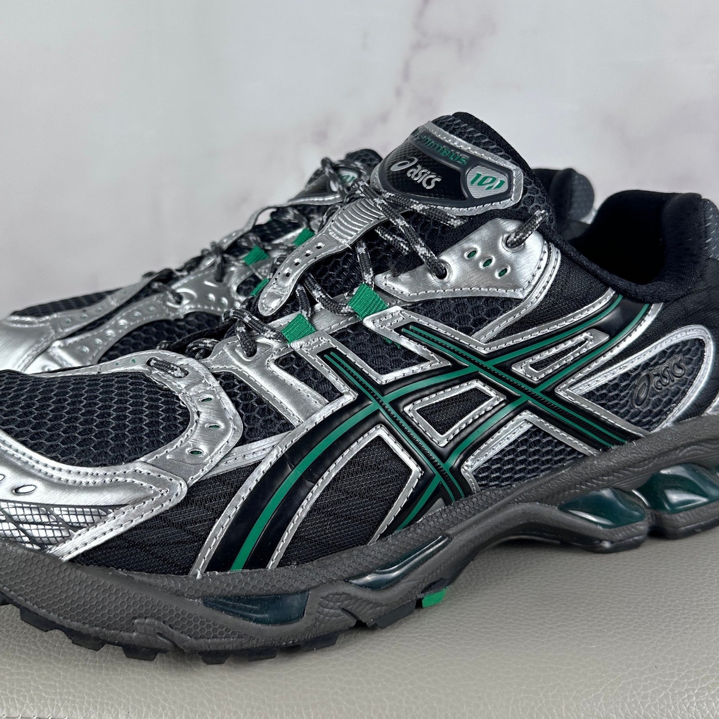 ASICS Gel-Nimbus 10.1 Obsidian Grey Green Basil
