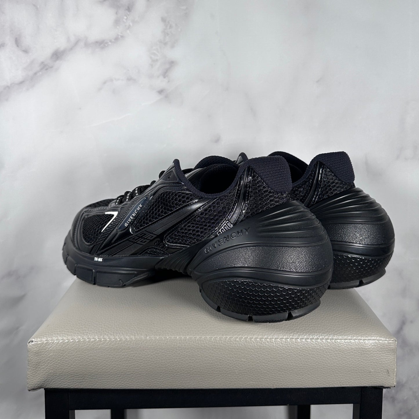 Givenchy TK-MX Black Runner