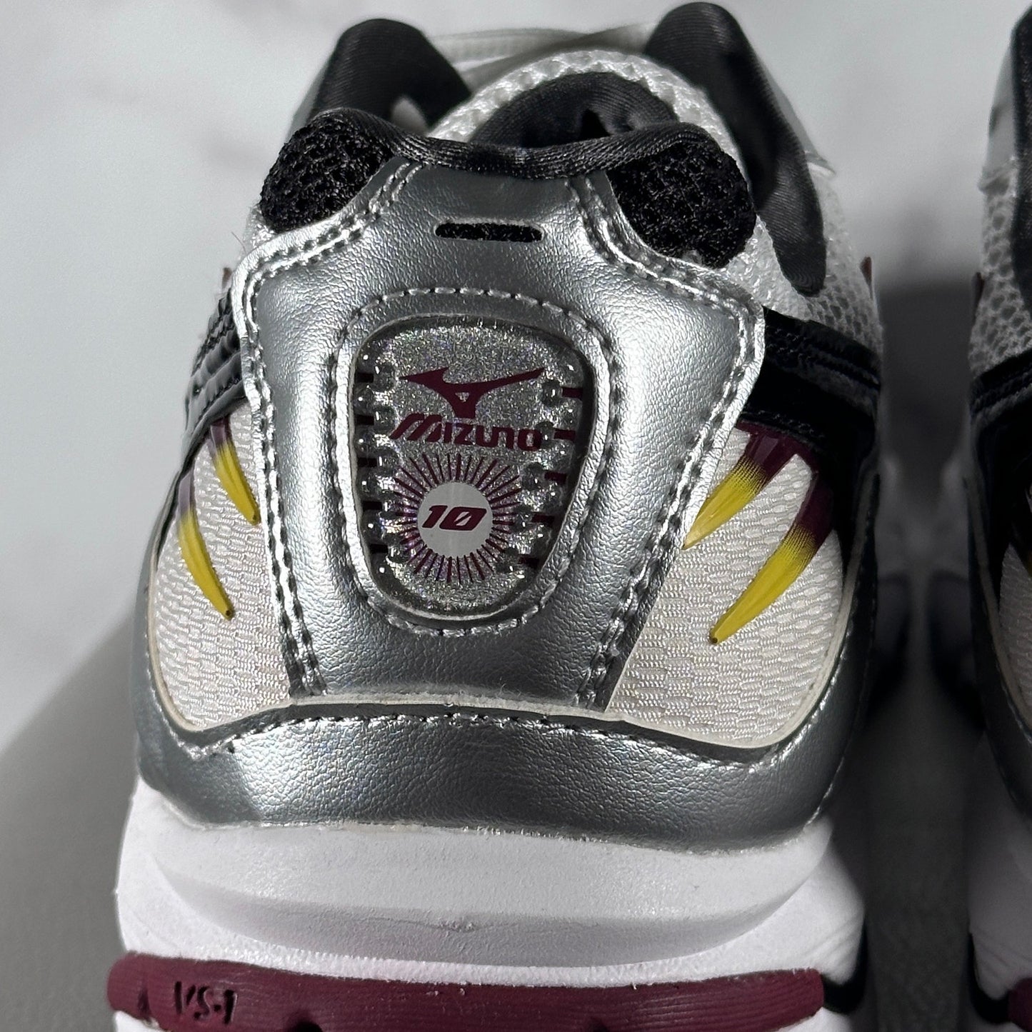 Mizuno Wave Rider 10 White/Silver