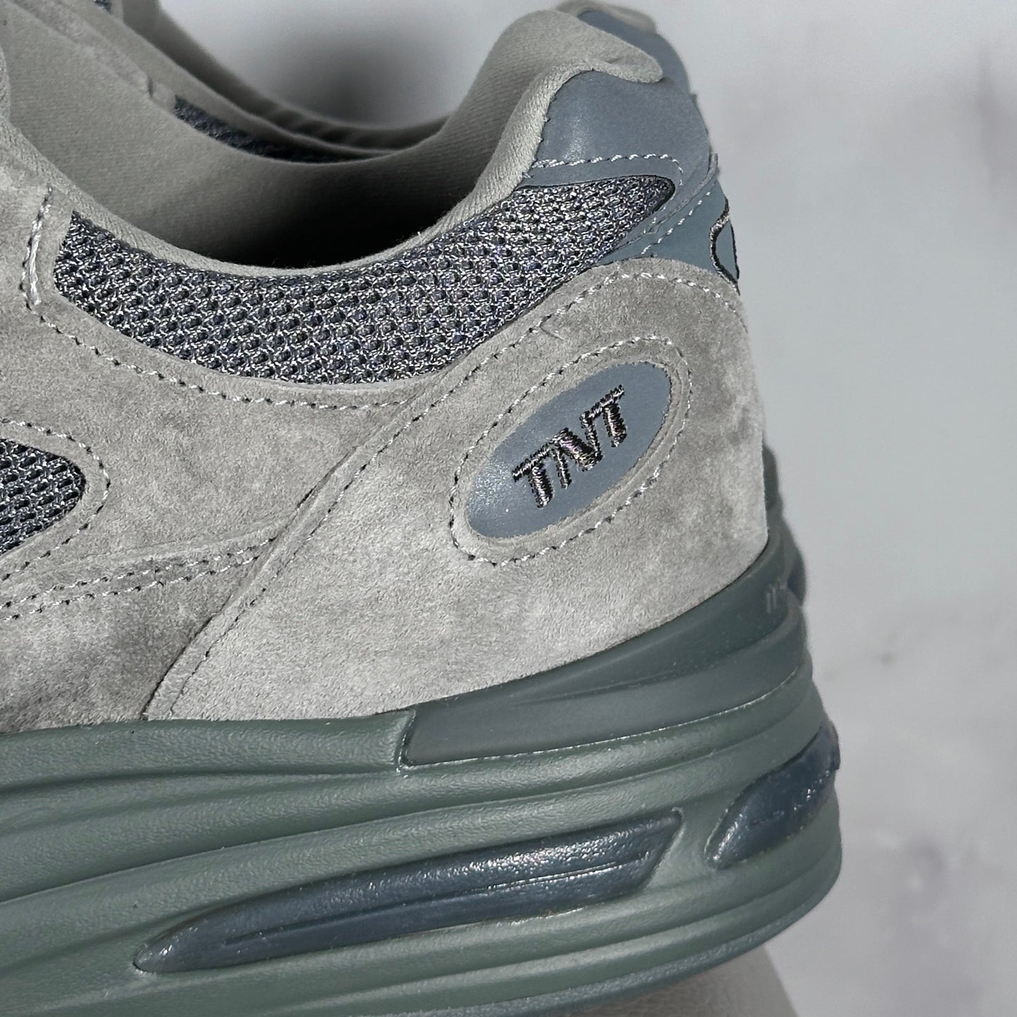 New Balance x thisisneverthat 991v2 MiUK Grey
