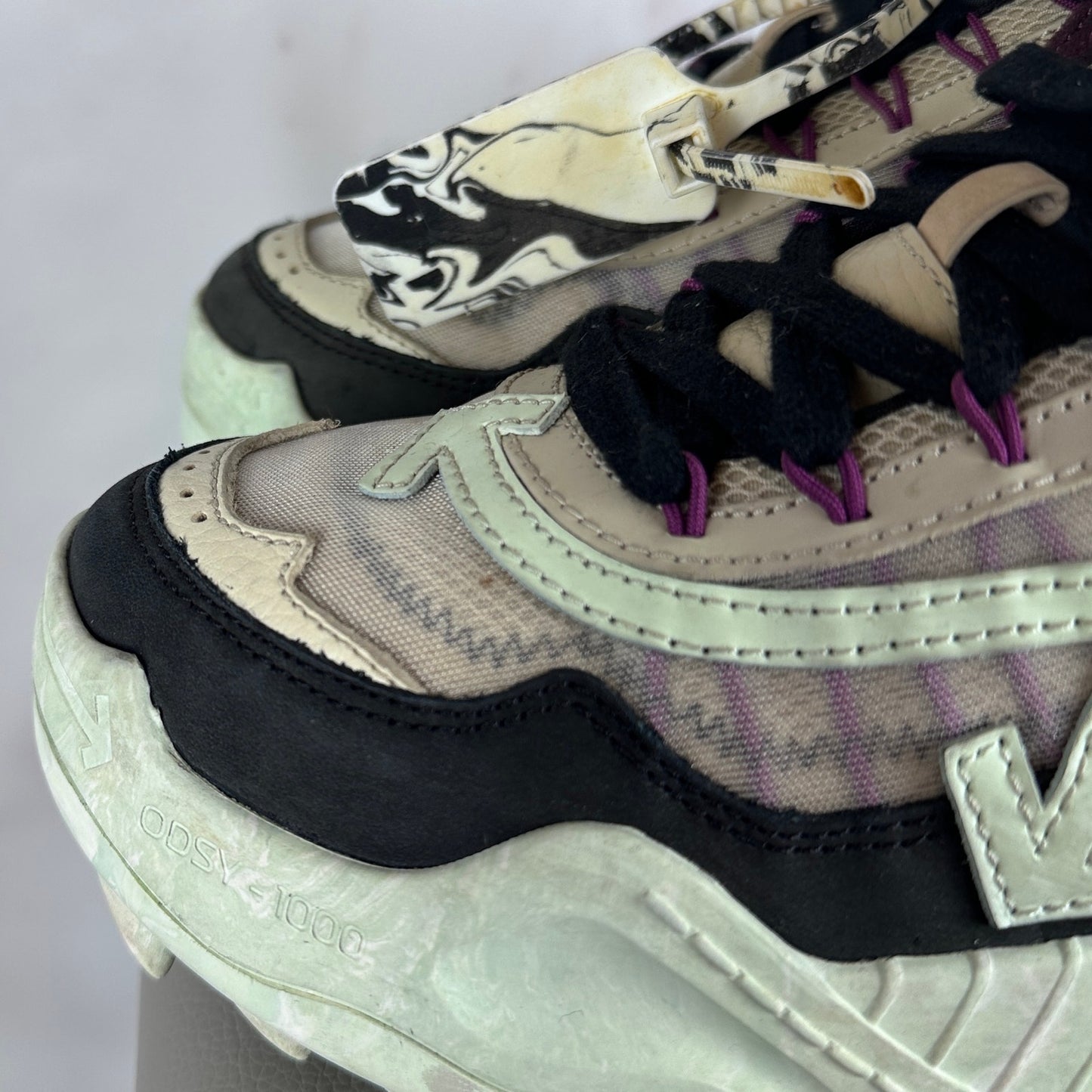 Off-White ODSY-1000 Black Mint
