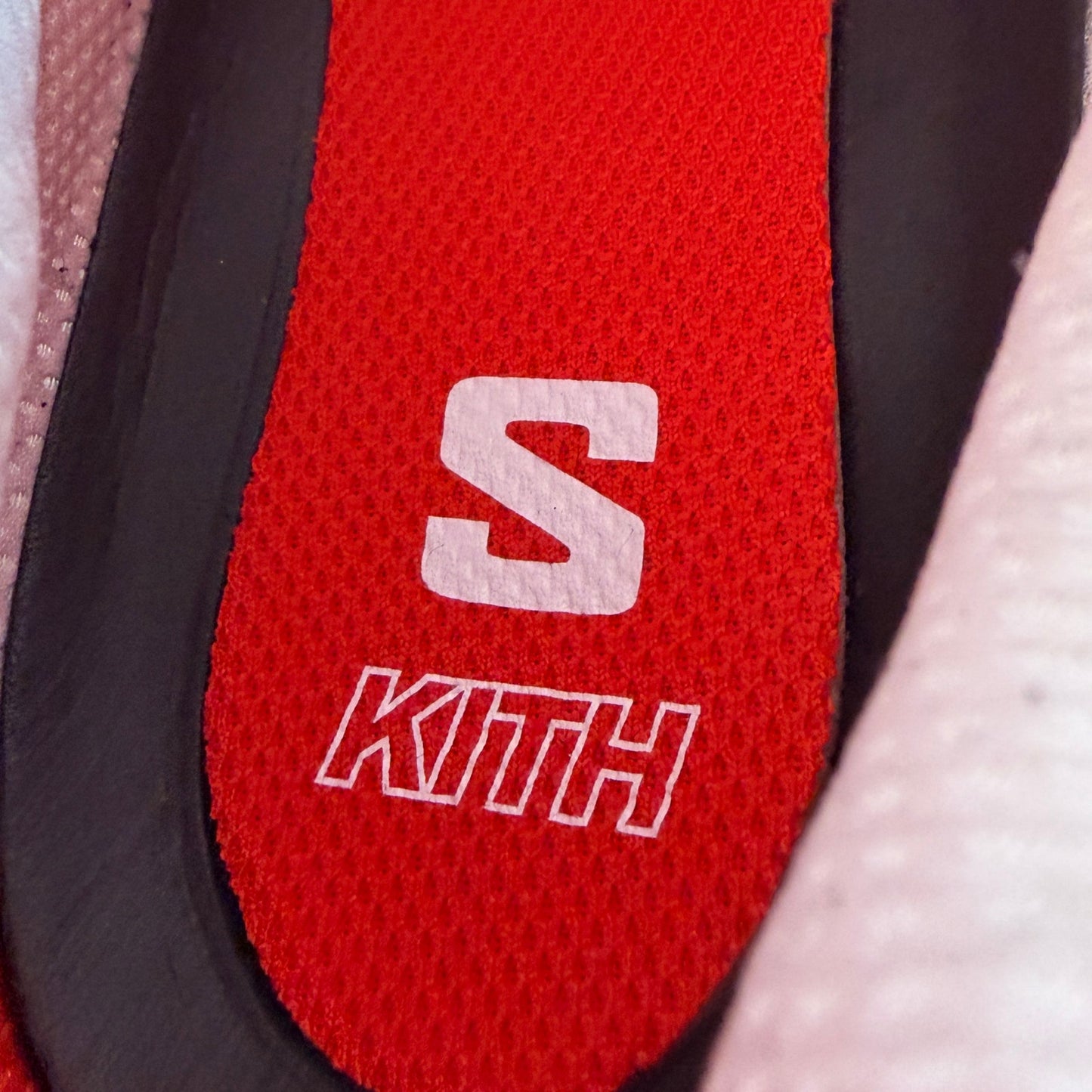 Salomon x Kith XT-4K White/Red ‘Kithmas’