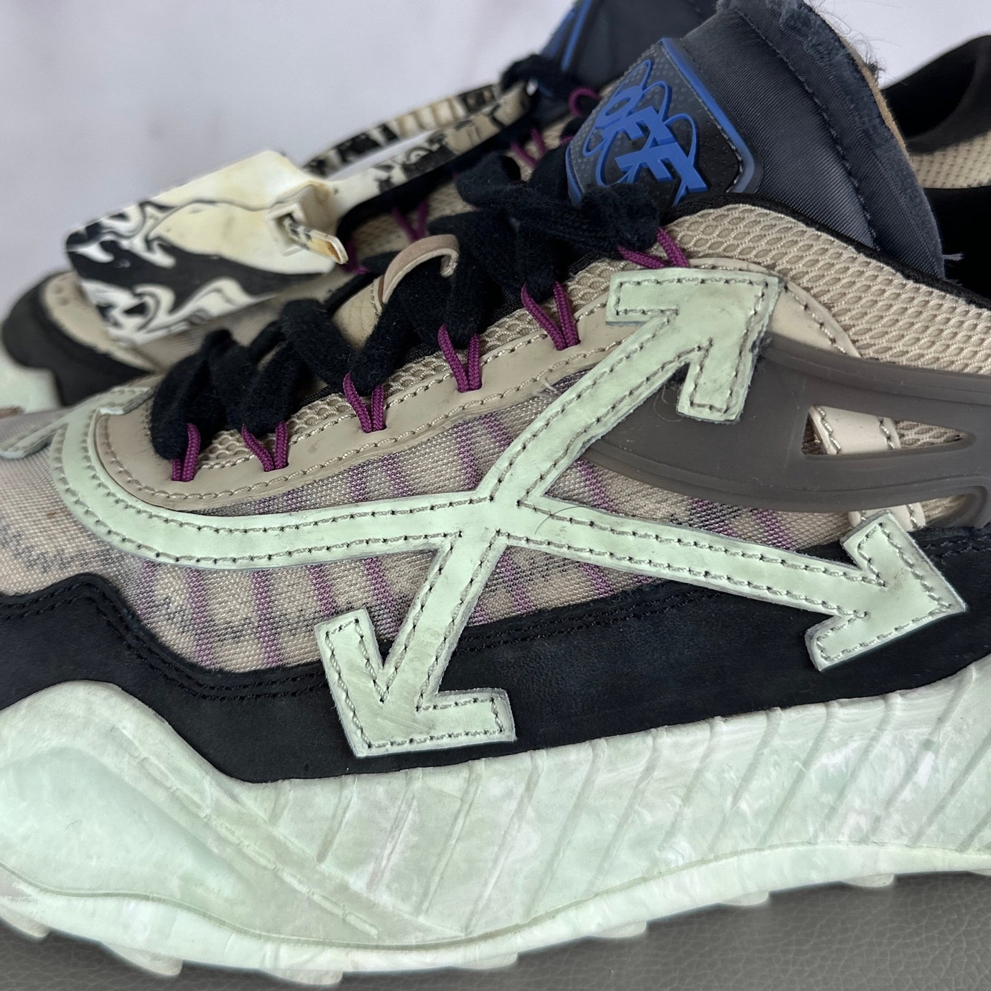 Off-White ODSY-1000 Black Mint