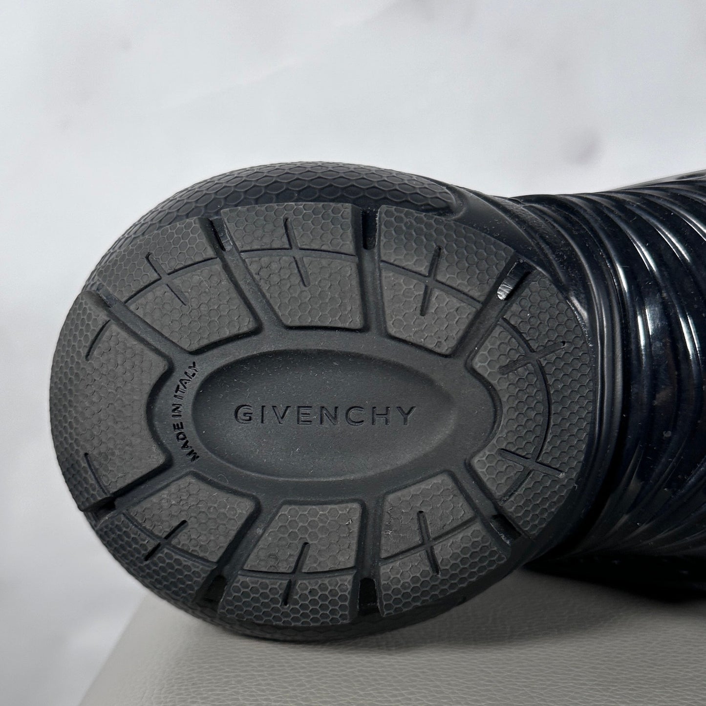 Givenchy TK-MX Black Runner