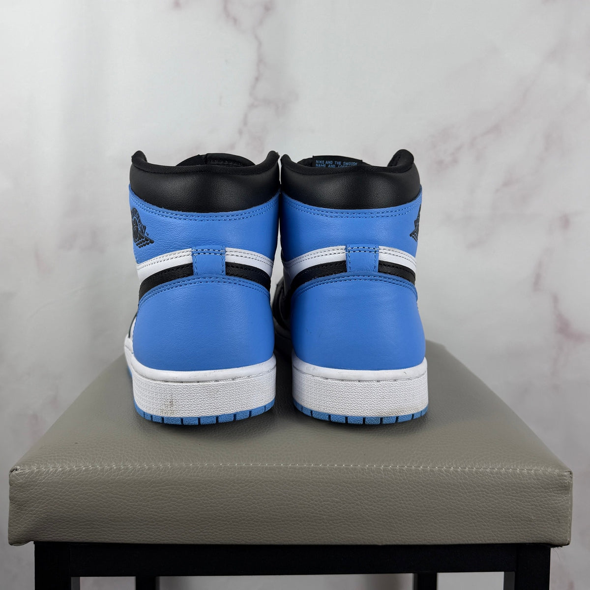Nike Air Jordan 1 Retro High OG UNC Toe