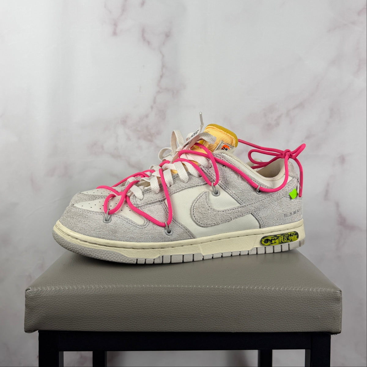 Nike x Off-White Dunk Low Lot 17