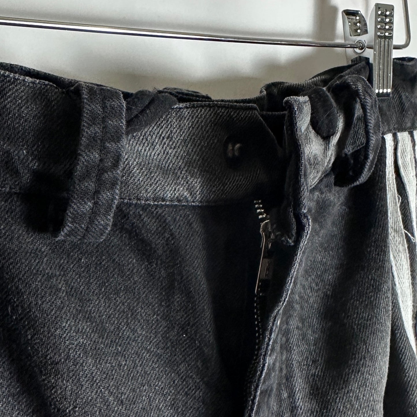 Dasyori 5-Stripe Distressed Denim