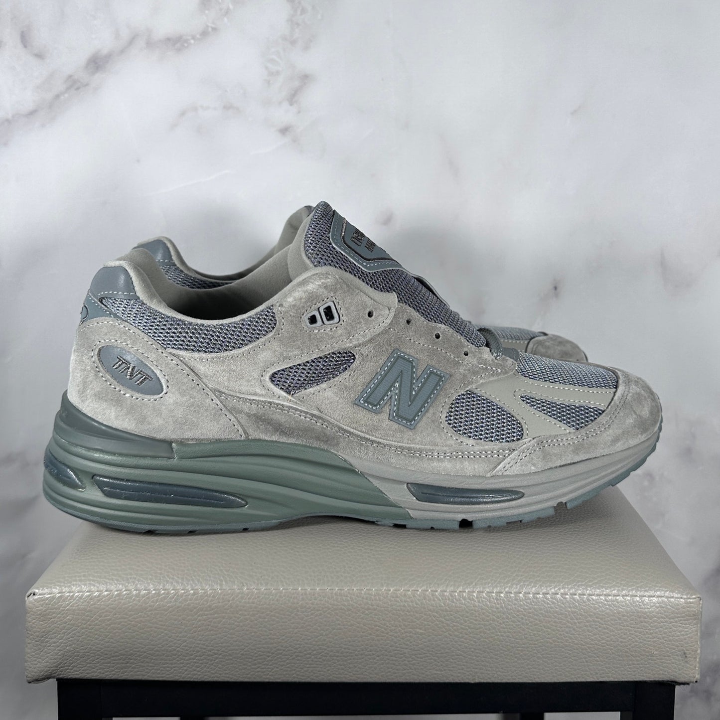 New Balance x thisisneverthat 991v2 MiUK Grey