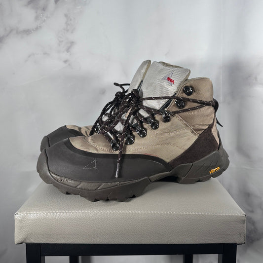 ROA Andreas Strap Boot Taupe Brown