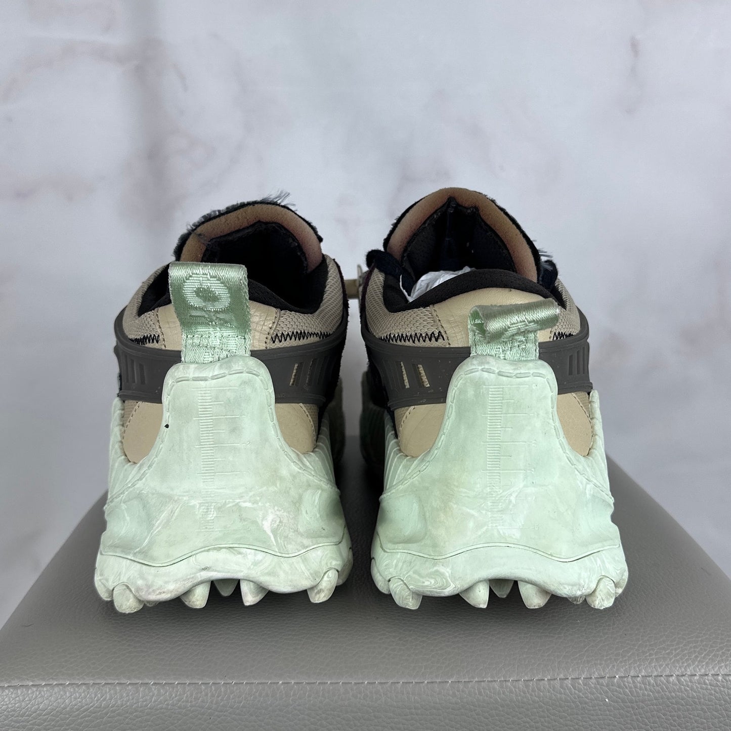 Off-White ODSY-1000 Black Mint