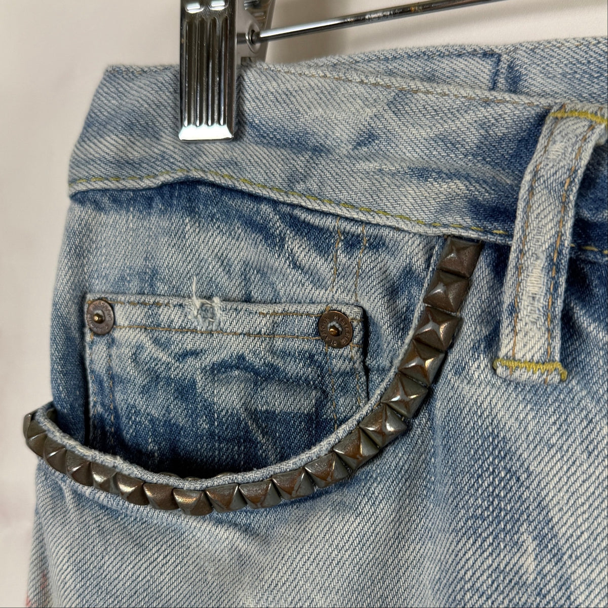 Hysteric Glamour Repaired Light Wash Studded Denim