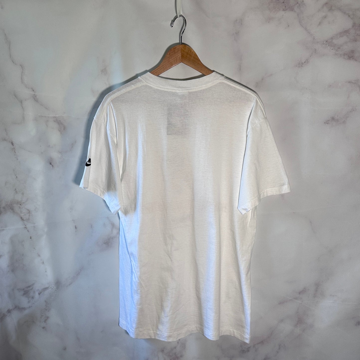 Vintage Nike Honolulu Marathon Japan Airlines White Tee