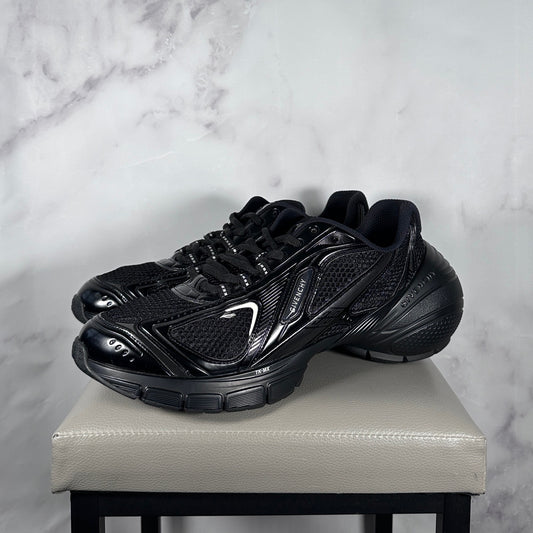 Givenchy TK-MX Black Runner