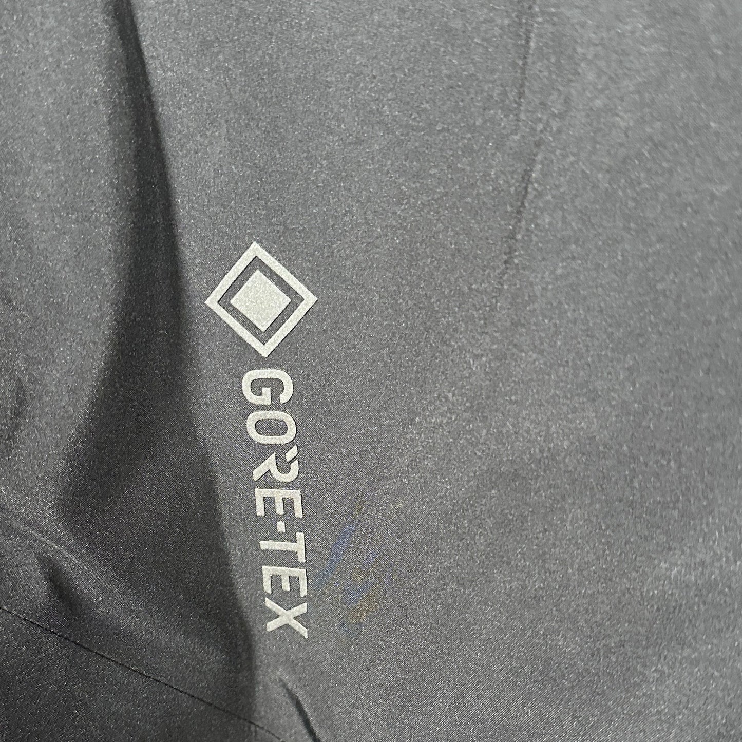 Hidden NY x Salomon Black/Green Gore-Tex Shell Jacket