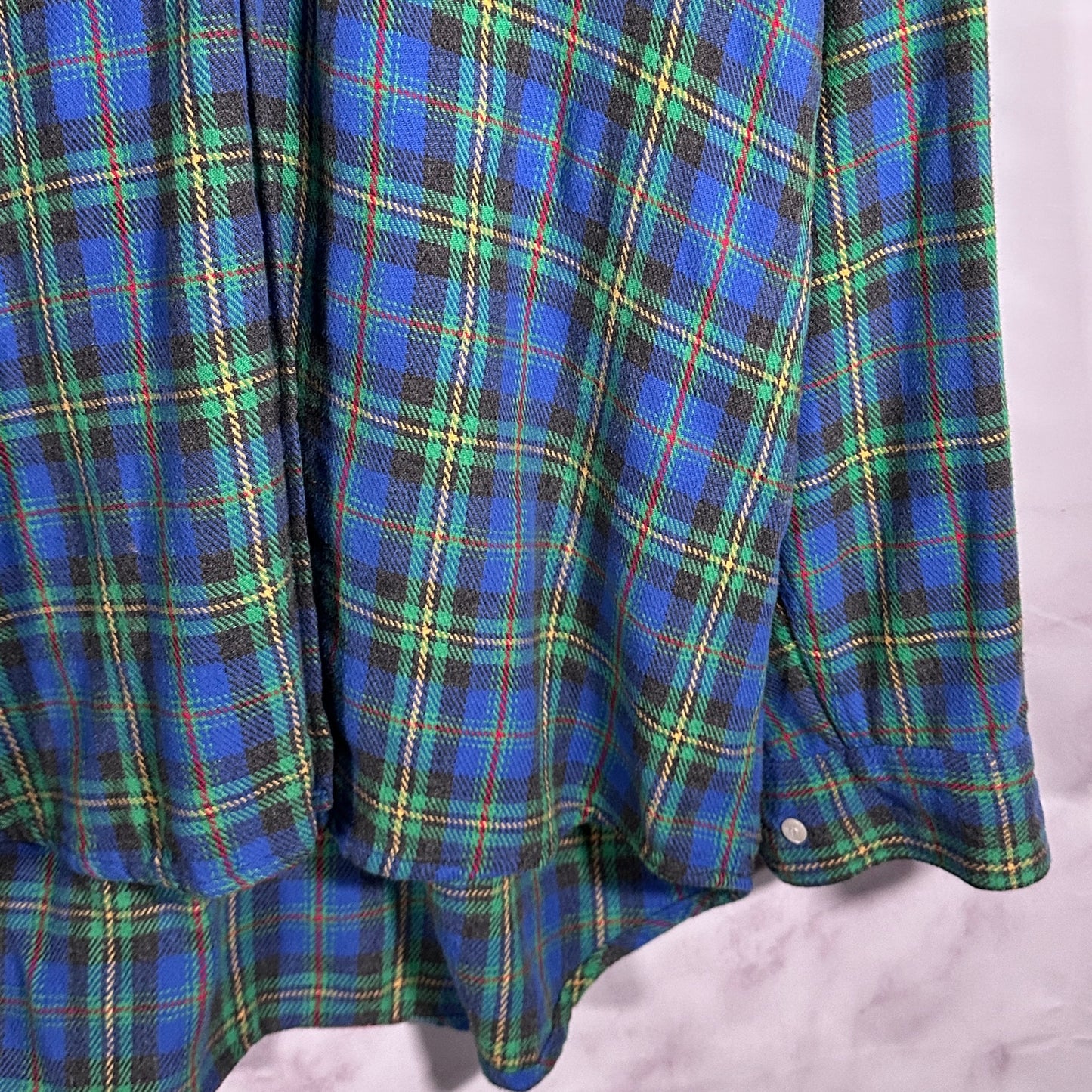 Vintage Gap Blue/Green Plaid Flannel Button-Up Shirt