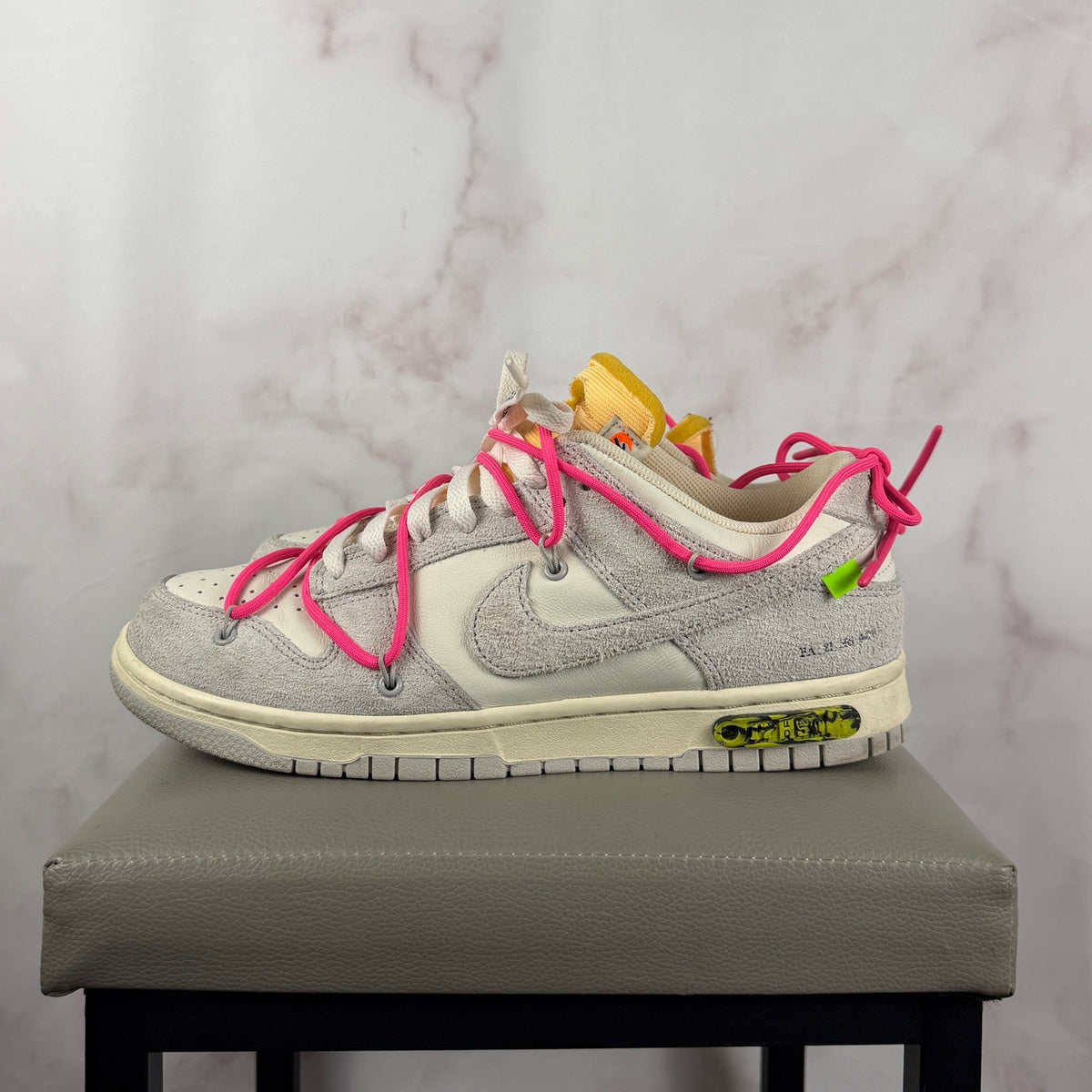 Nike x Off-White Dunk Low Lot 17
