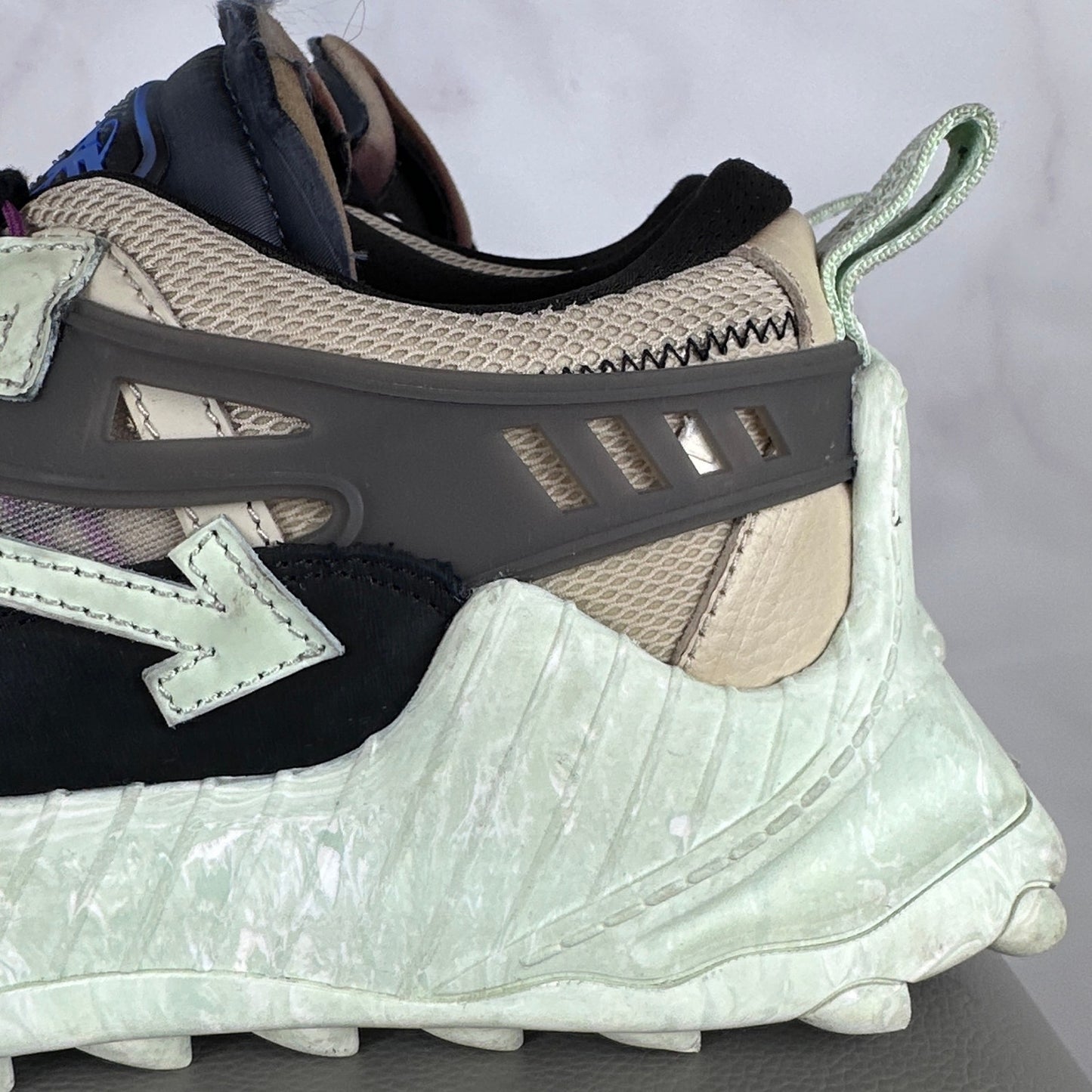 Off-White ODSY-1000 Black Mint