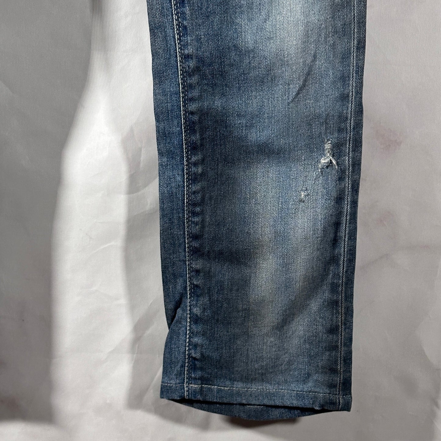 Gostar de Fuga Distressed Blue Denim