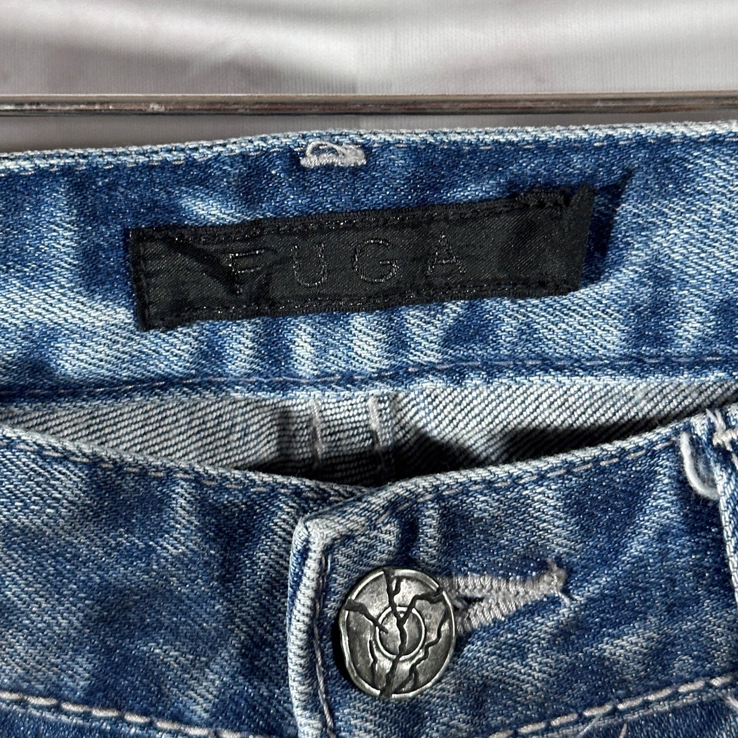 Gostar de Fuga Distressed Blue Denim