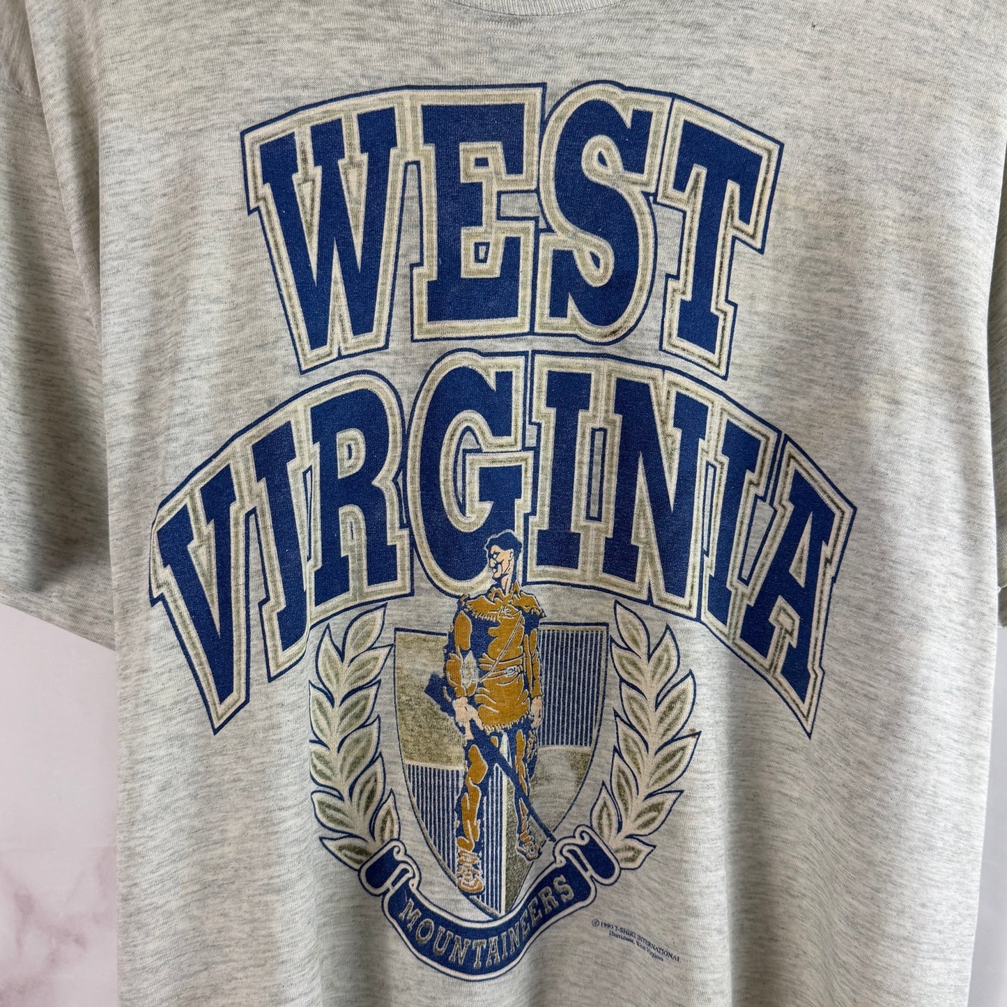 Vintage 1990 West Virginia Mountaineers Screen Stars Heather Grey Tee